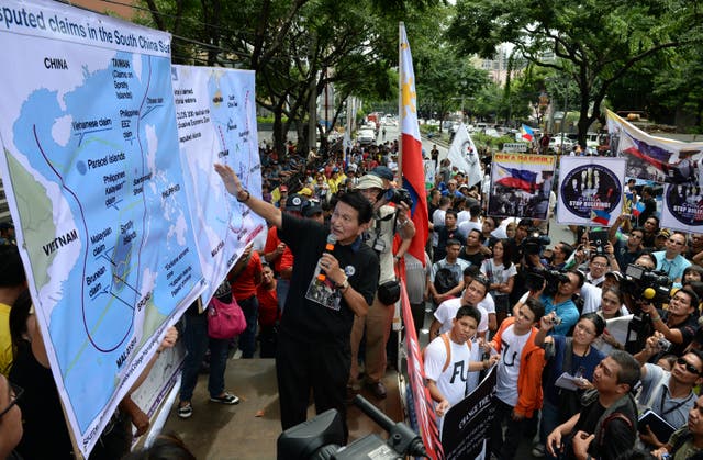 <p>File A protest rally shows nine-dash map of South China Sea </p>